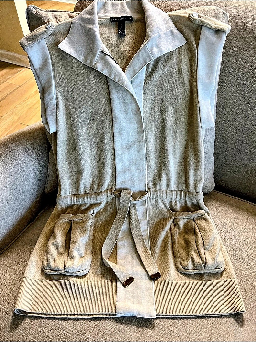 Black Label by Chico's Utility Pocket Tunic in Beige Size 0 Like New